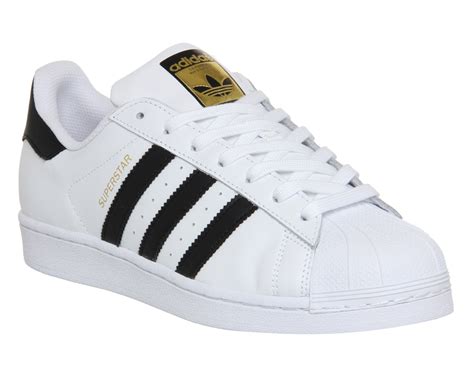 Adidas shoes superstar